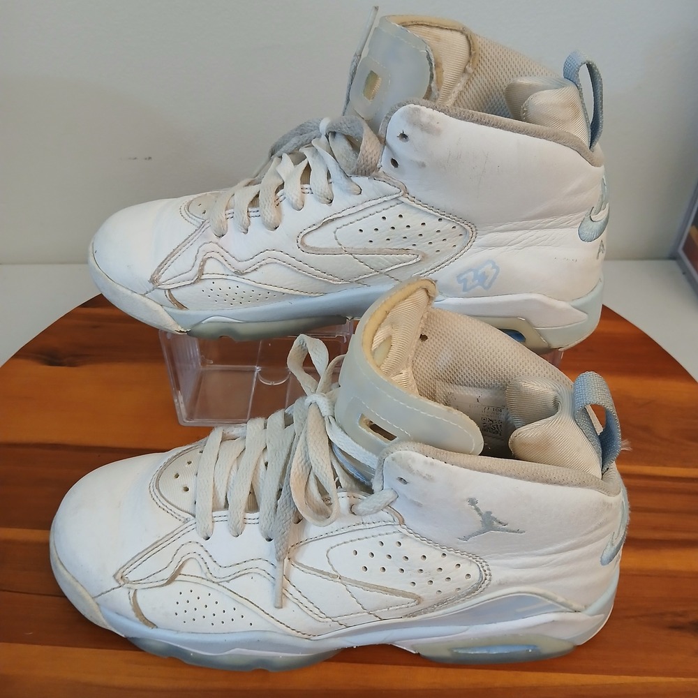 Jordan MVP GS  Kids 5.5Y Summitt White Basketball Shoes Sneakers DZ5577-104